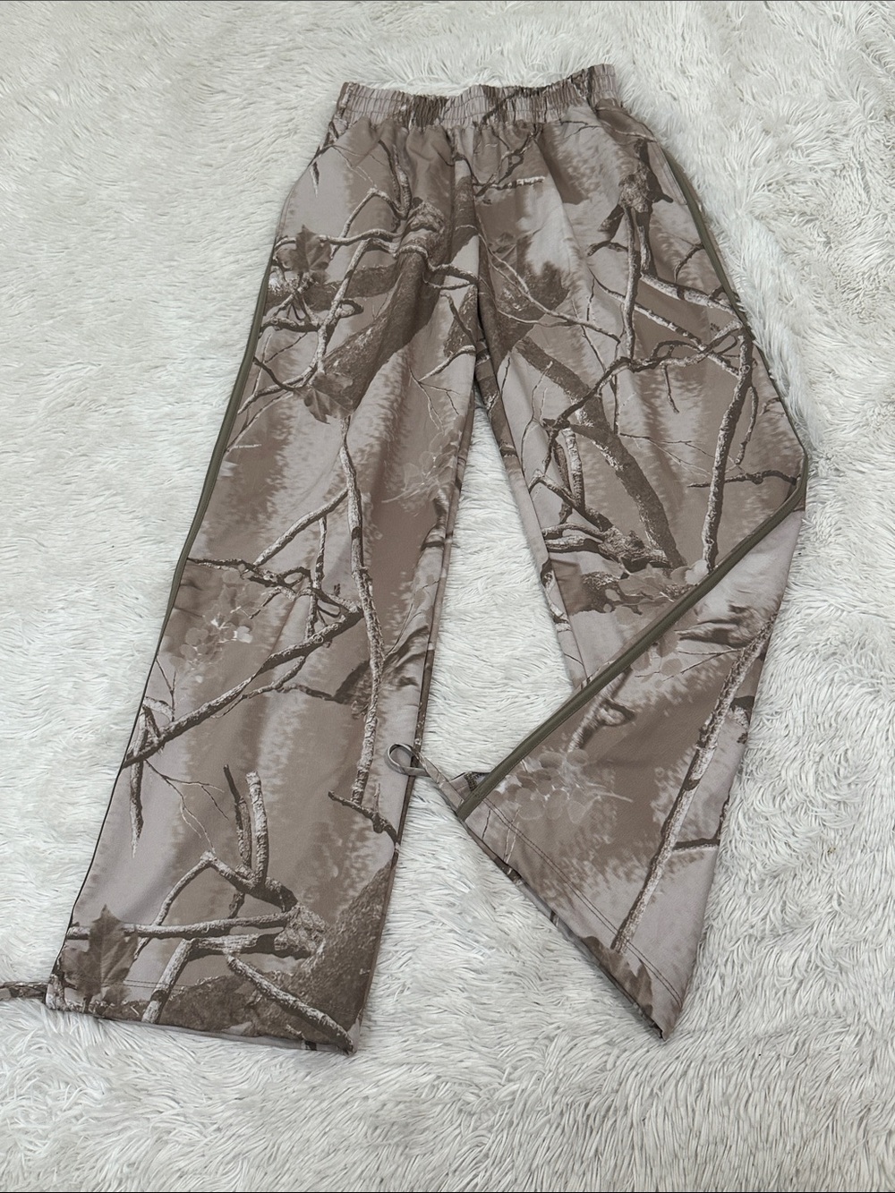 ❤️ NWOT  Five The Label 90’s Track Pants Camo YL (8/10)